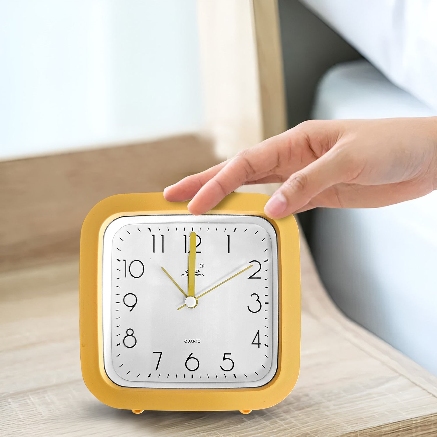 Small Alarm Clock for Students & Children (Bedside, Cute Design) ~5234-0