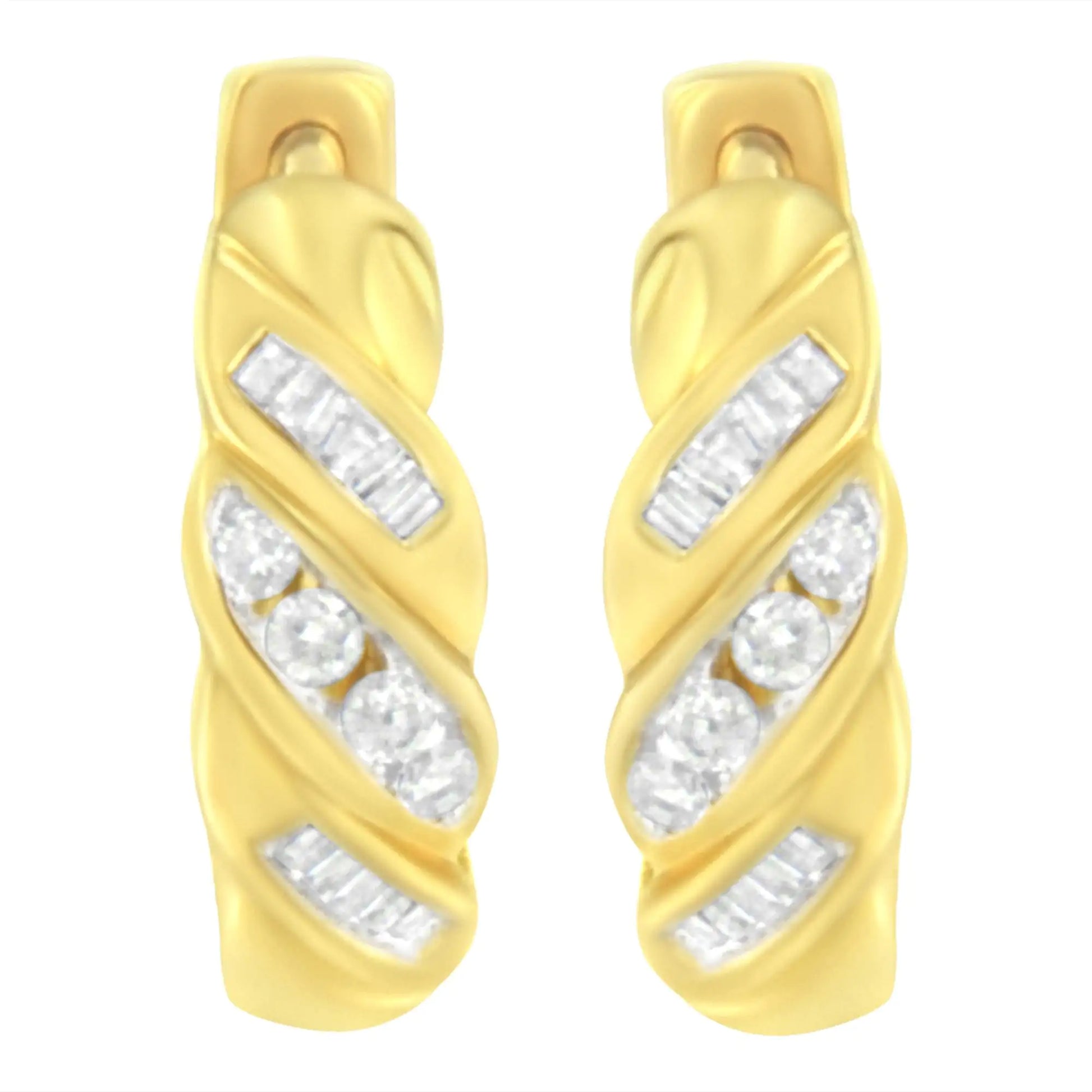 14K Yellow Gold 1/4 ct TDW Alternating 3 Row Baguette & Round Brilliant-Cut Diamond Huggy Hoop Earrings (H-I, I2-I3) - Puritific