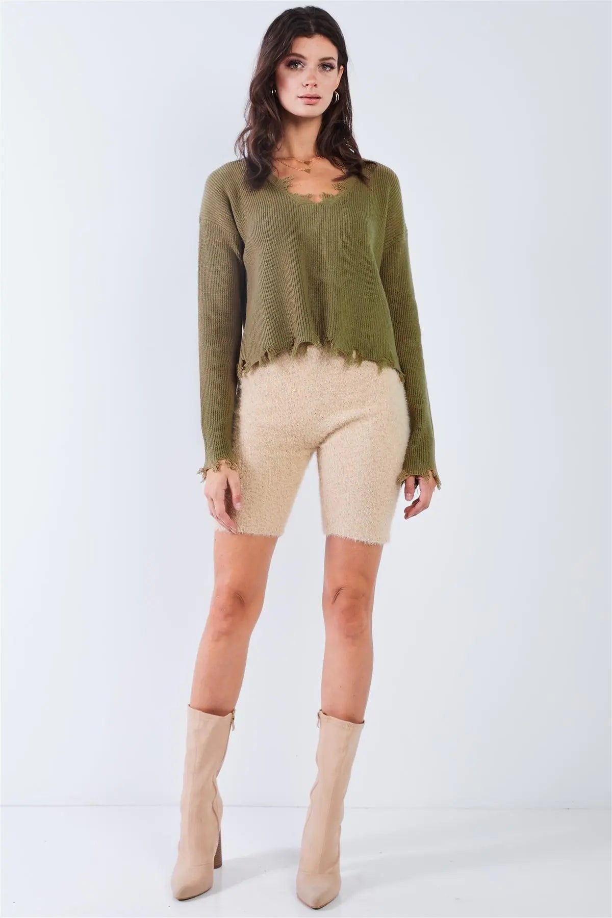 Long Sleeve V-Neck Distressed Fringe Hem Crop Sweater /3-2-1