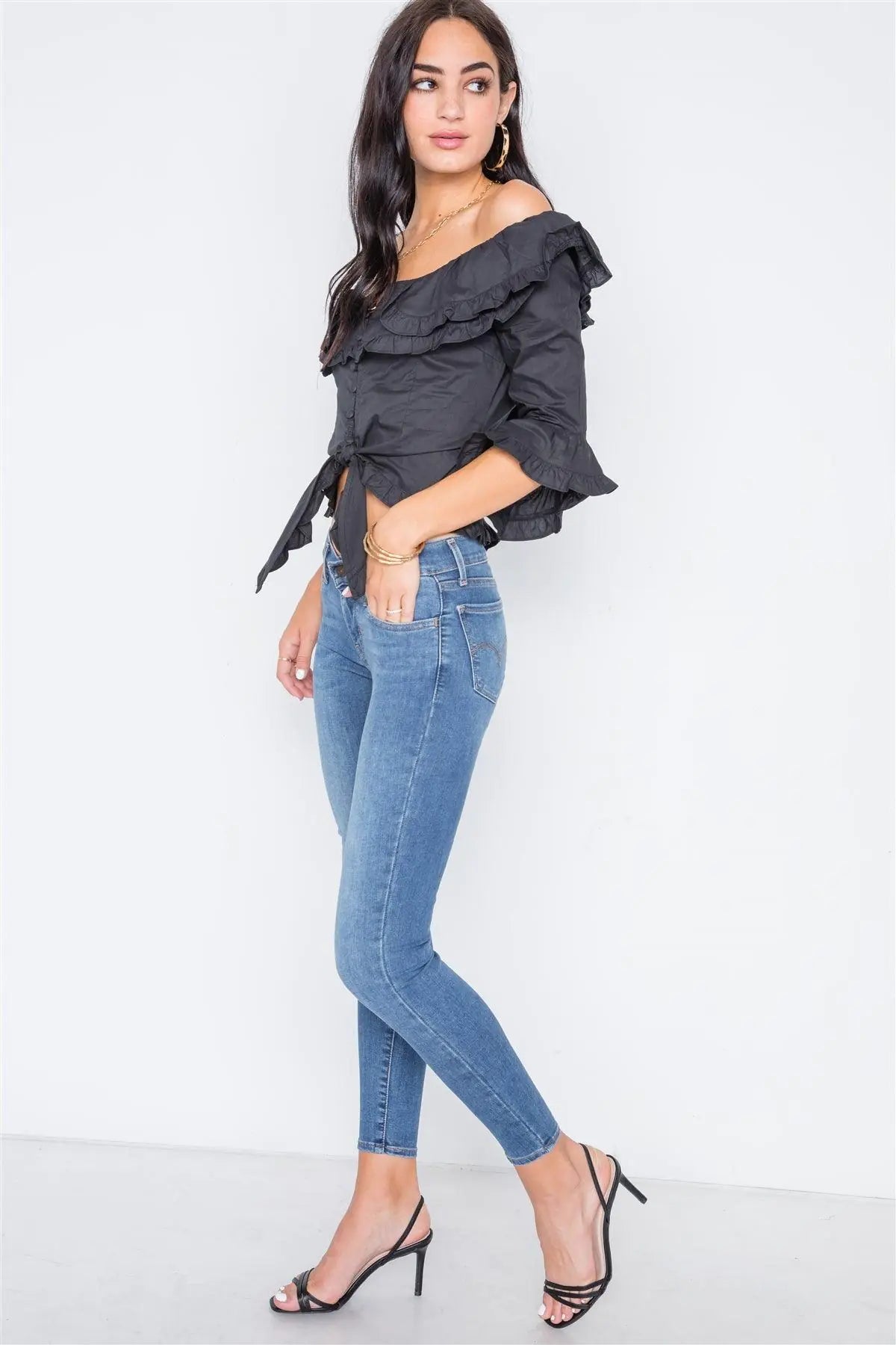 Black Off-The-Shoulder Ruffle Tie Front Crop Top /1-2-2 - Puritific