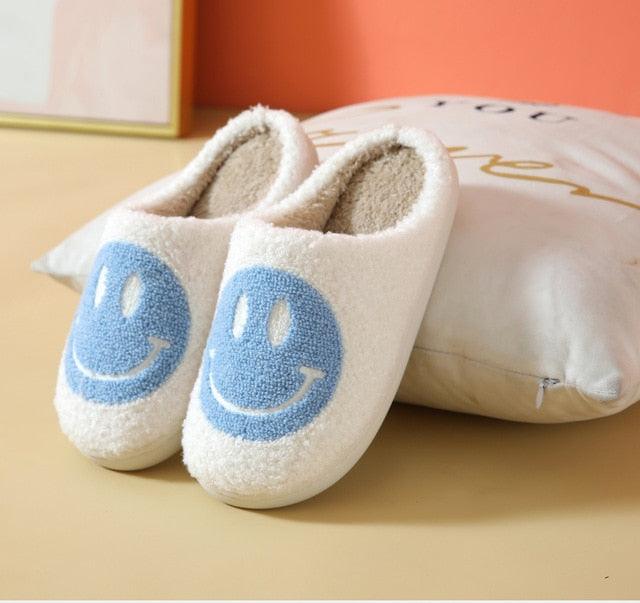 Cute Smile Pattern Fluffy Slippers - Puritific