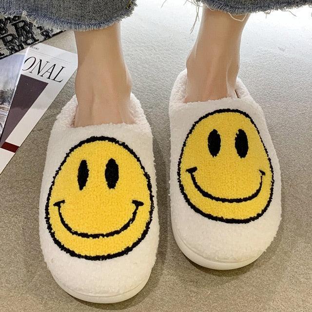 Cute Smile Pattern Fluffy Slippers - Puritific