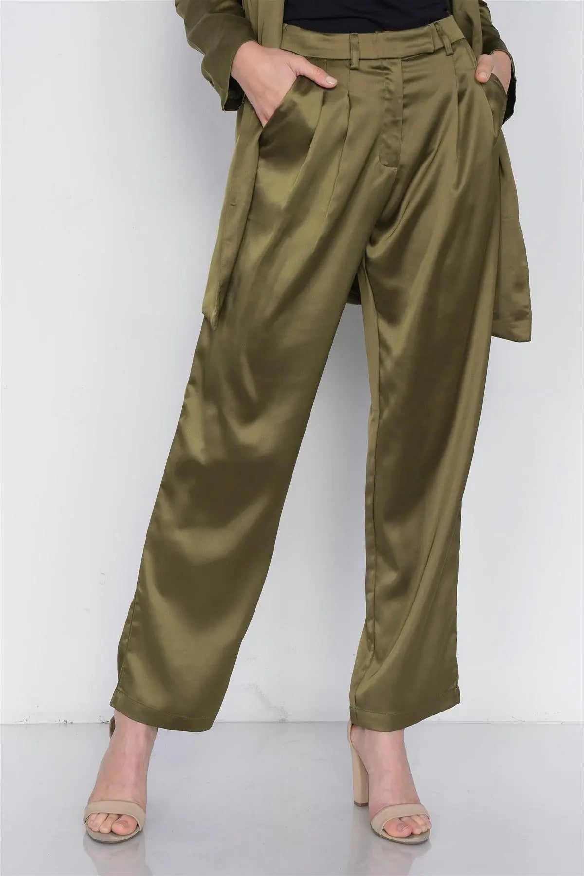 Olive Silk Boyfriend Blazer & Chic High-Waist Pleated Ankle Pant Set   /3-2-1