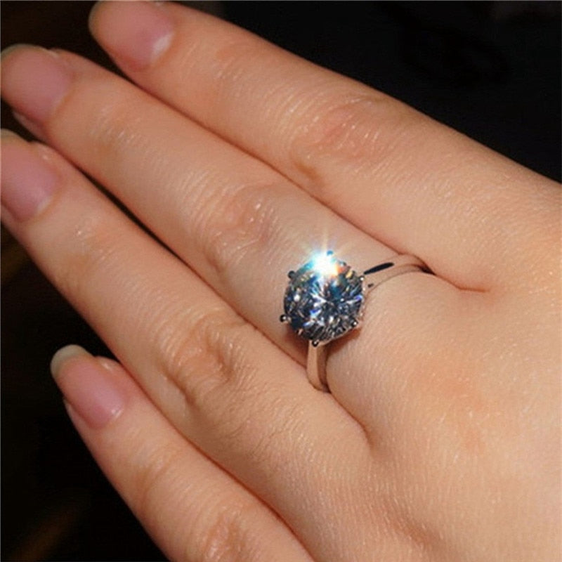 Luxury Moissanite Engagement Ring - Puritific