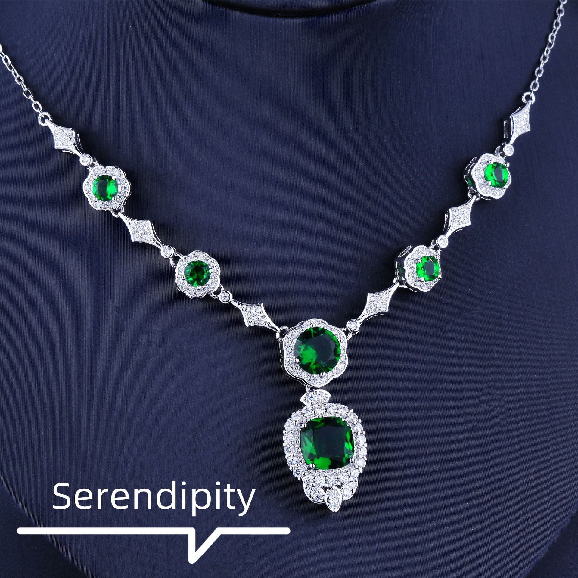 White Gold Emerald Necklace - Puritific