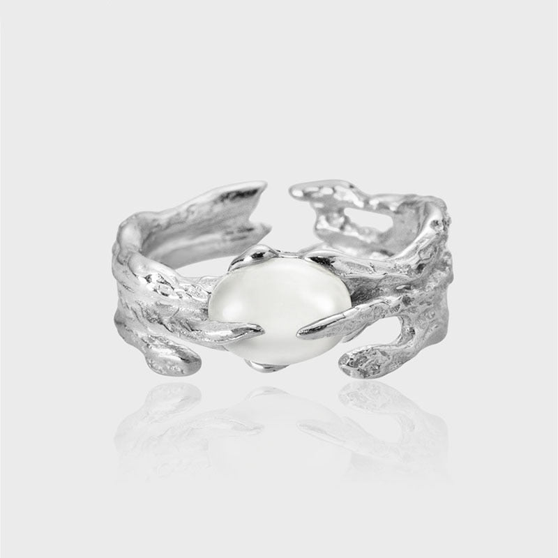 Ventfille Irregular White Agate Ring - Puritific