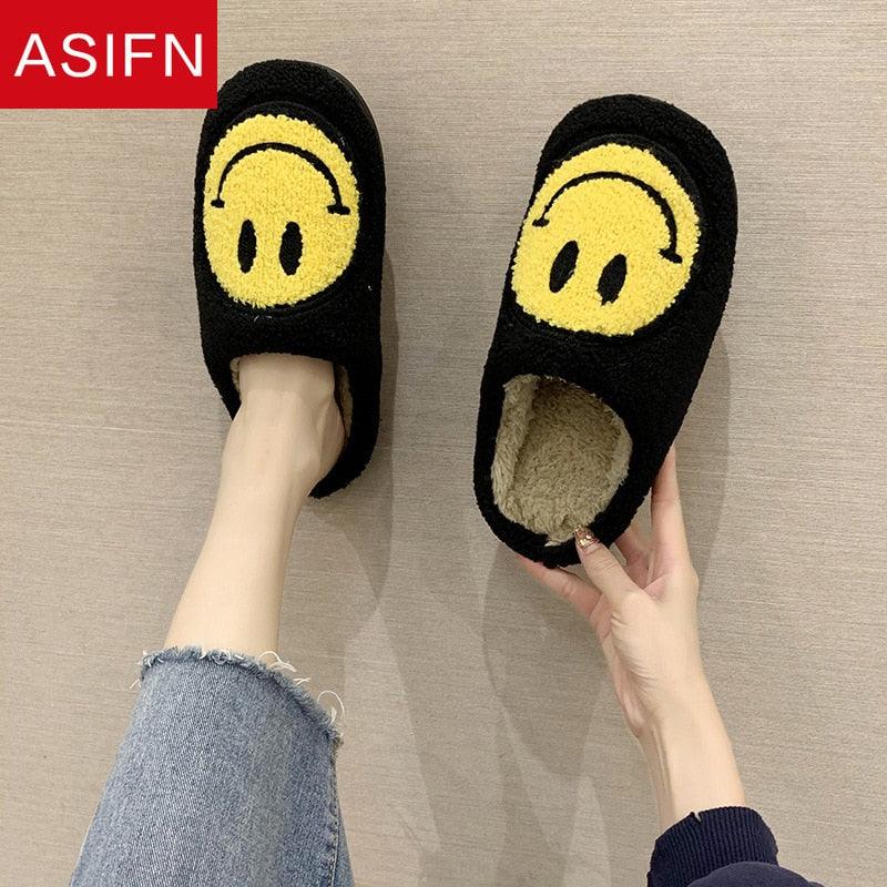 Cute Smile Pattern Fluffy Slippers - Puritific