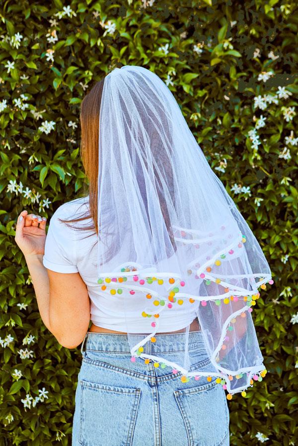 Fiesta Pom Pom Bachelorette Party Veil - Puritific