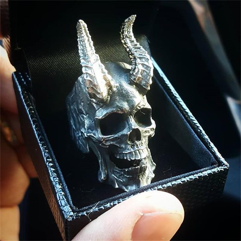 Goth Black Skull Ring - Puritific