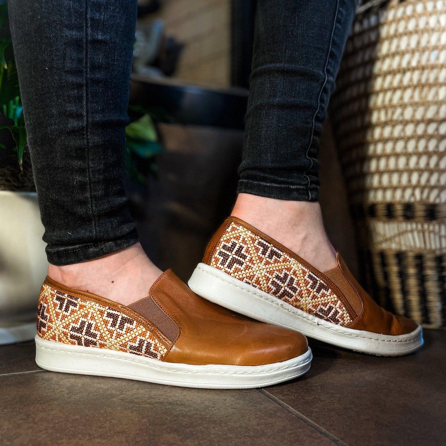 Samara Sneaker - Brown - Puritific